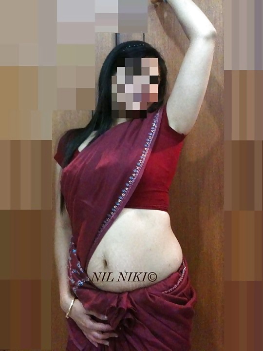 Indische Frau Nikki Barbets #30607956
