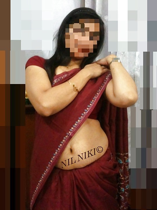 Indische Frau Nikki Barbets #30607976