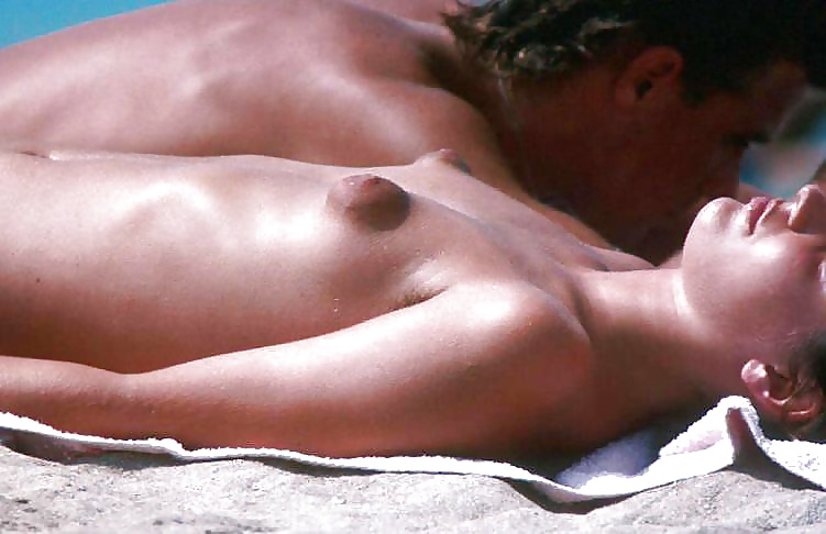 Tetas especiales con las que estoy soñando ... 8 (playa)
 #35422870