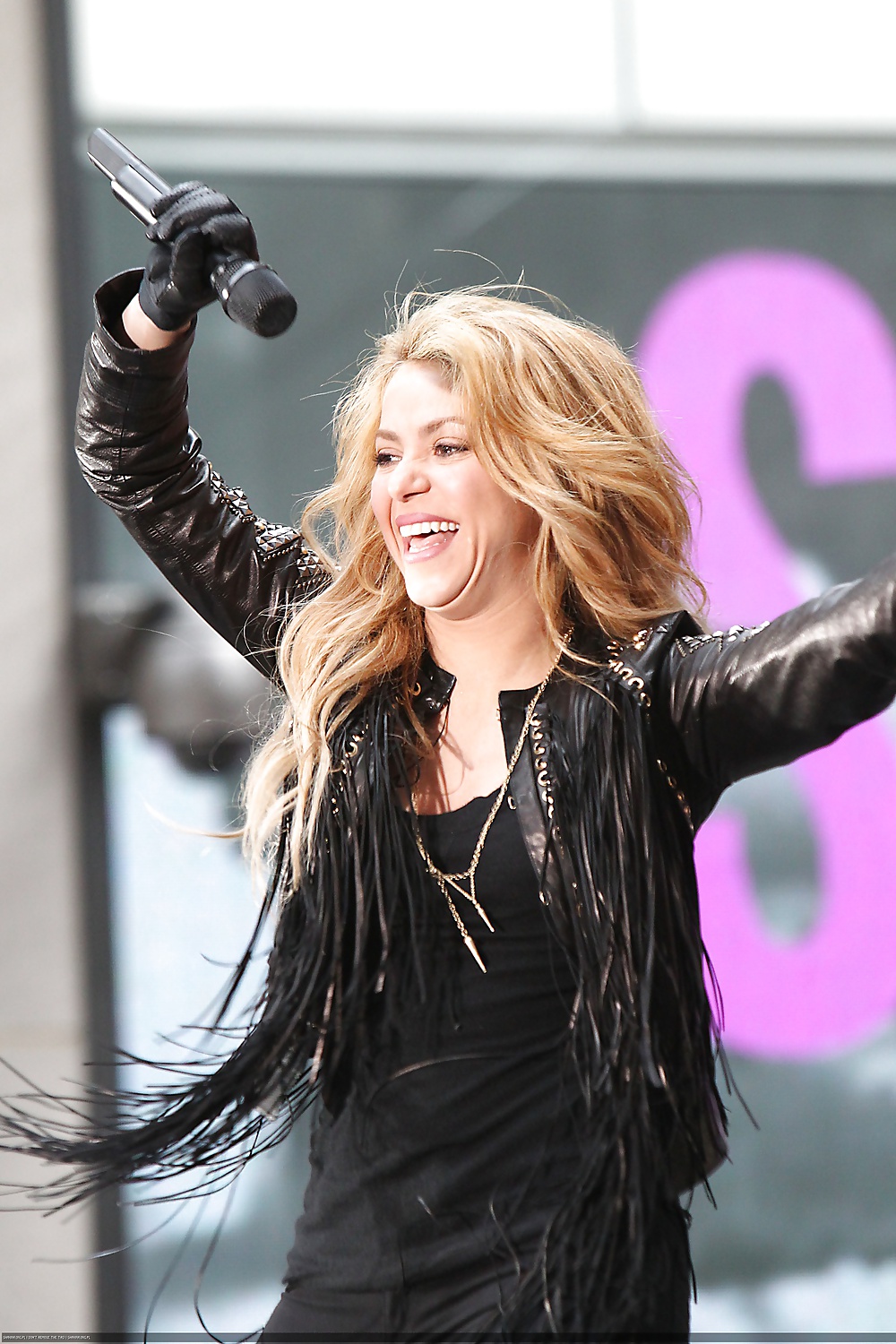 Shakira today show sexy!
 #33446934