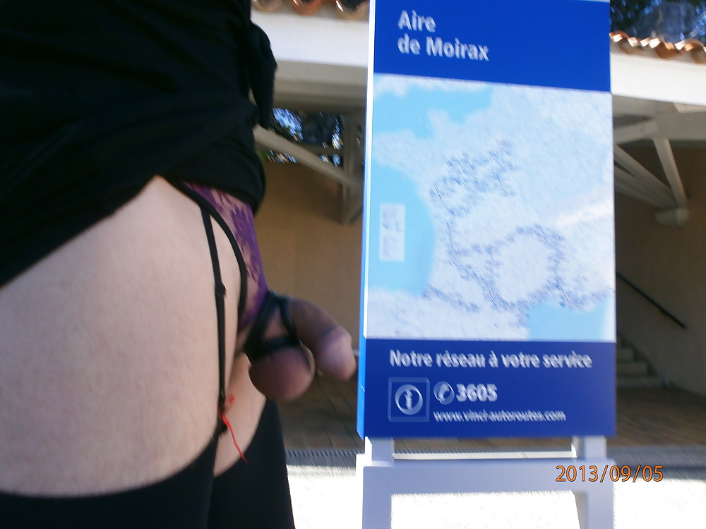 Ma queue sexe outdoor exhibiting in public
 #26967214