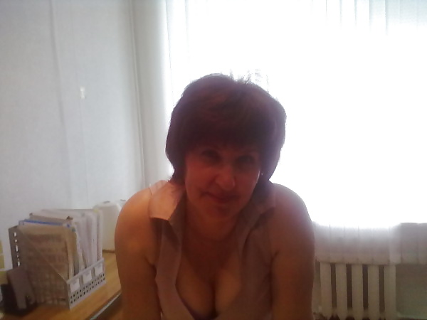 Russische Reife Frau, Die Beine In Strümpfen! Amateur! #27425868