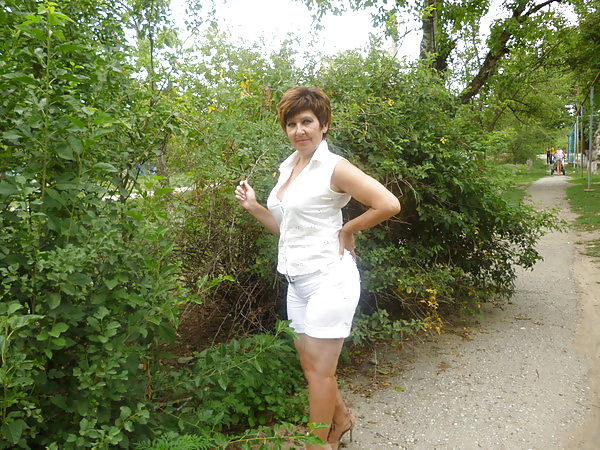 Russian mature woman, legs in stockings! Amateur!  #27425926