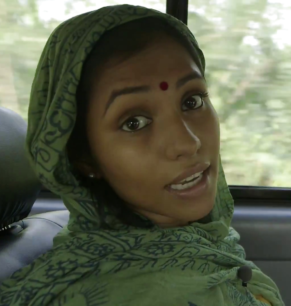 Bengali-amerikanische Schlampe Braucht Sperma über Ihren Arsch Und Gesicht #38699265