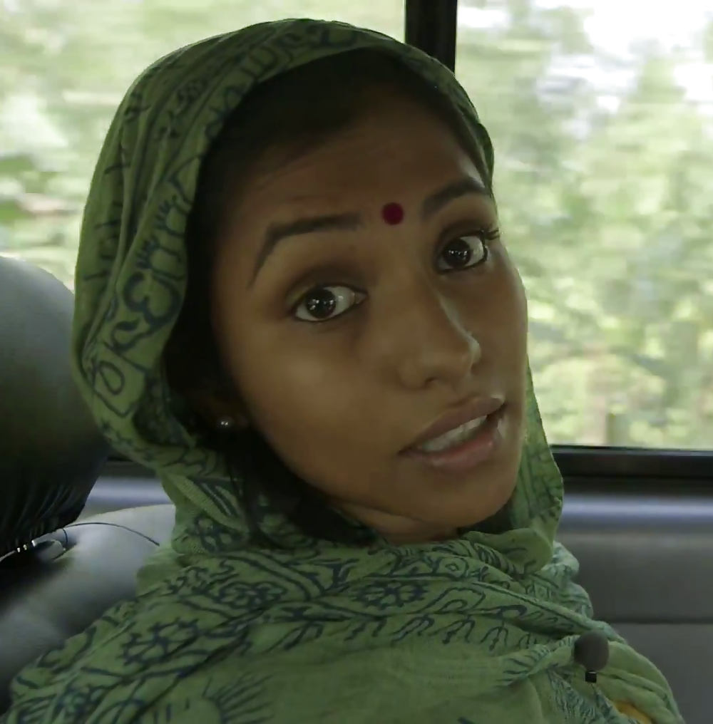 Bengali-amerikanische Schlampe Braucht Sperma über Ihren Arsch Und Gesicht #38699279