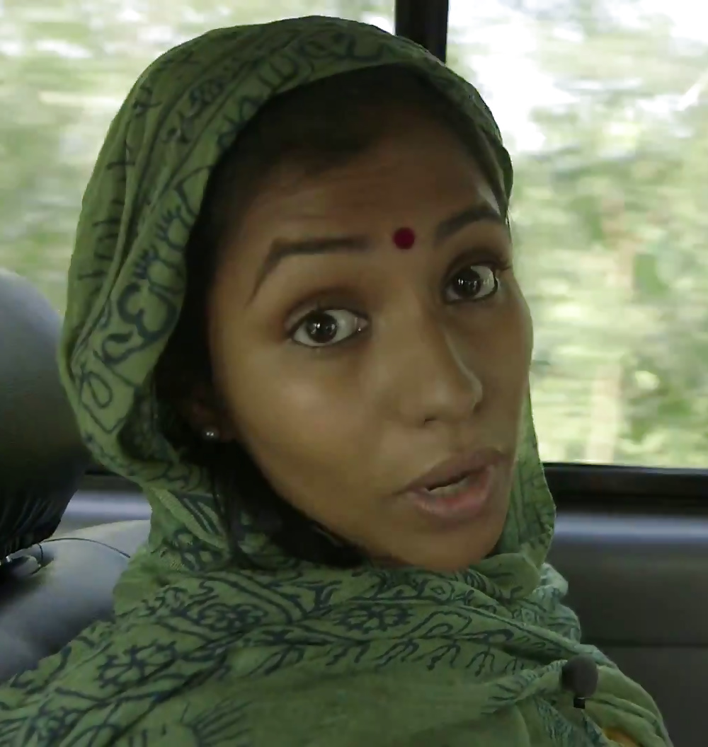 Bengali-amerikanische Schlampe Braucht Sperma über Ihren Arsch Und Gesicht #38699286