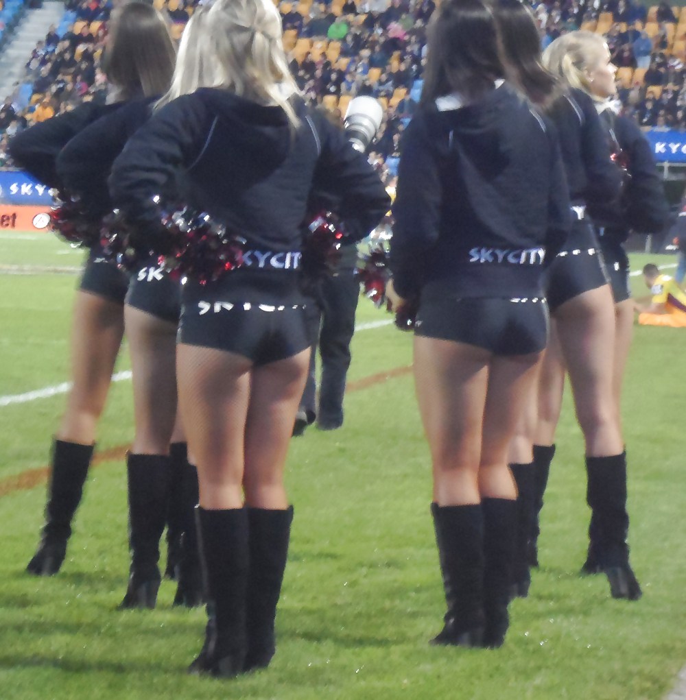 Sexy Cheerleaders #37746767
