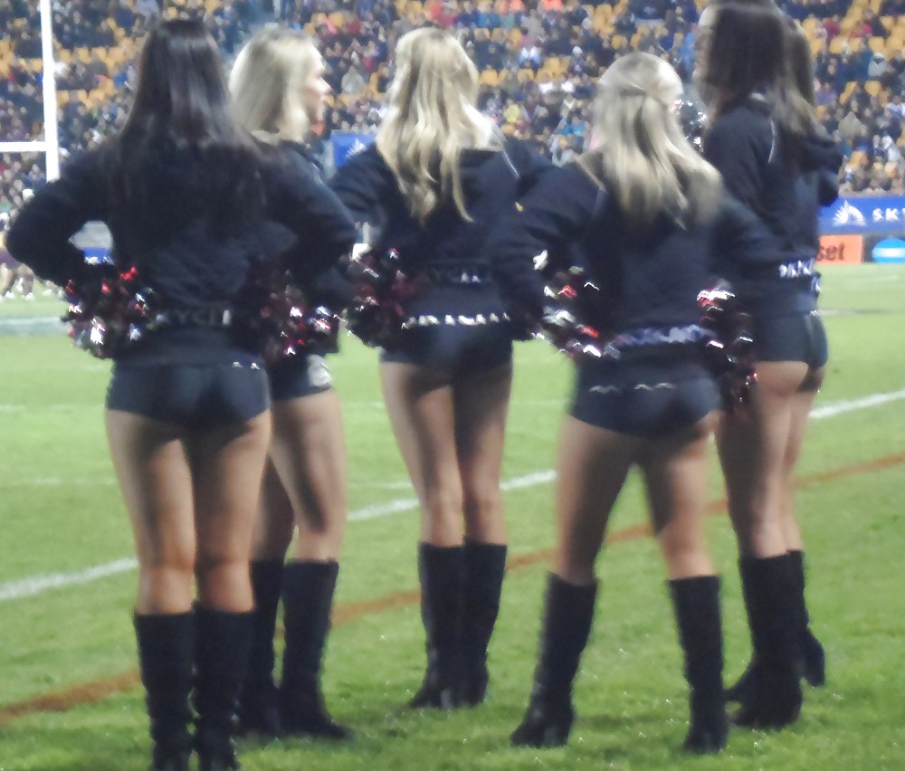 Sexy Cheerleaders #37746931