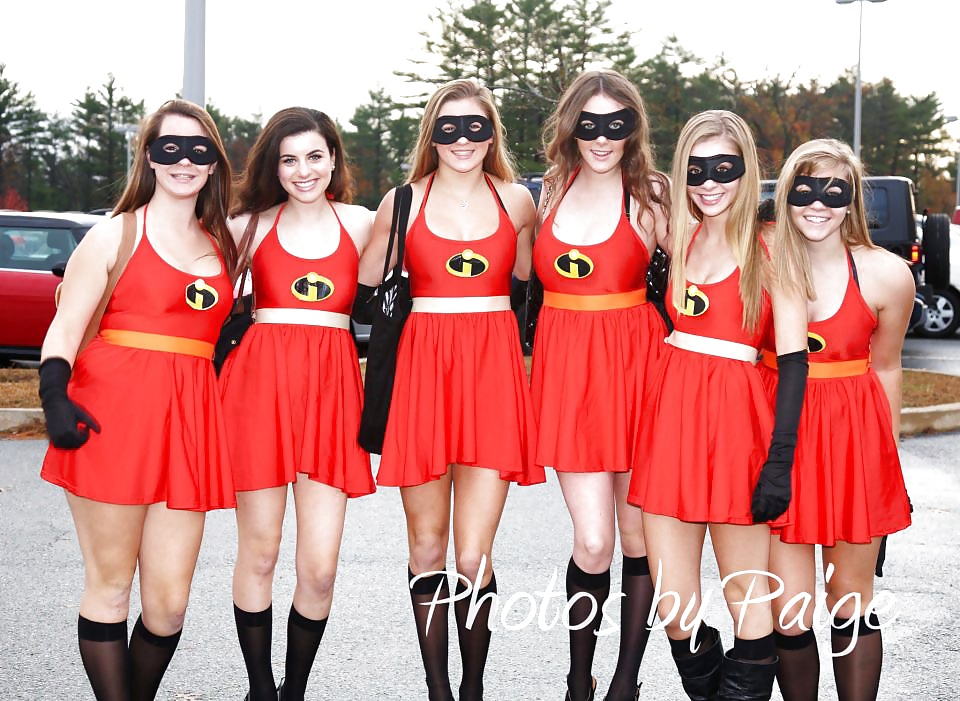 Ragazze della confraternita di Halloween in costume
 #31675673