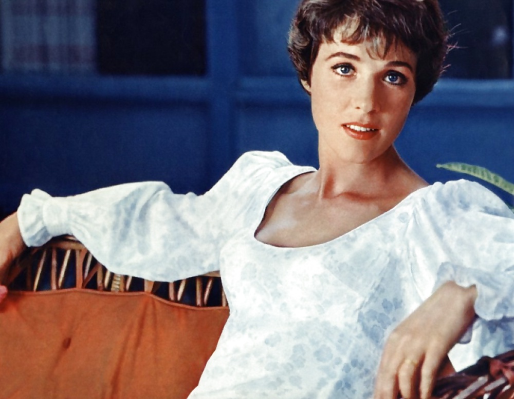 Julie andrews
 #25812602