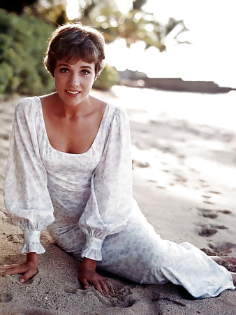 Julie andrews
 #25812608