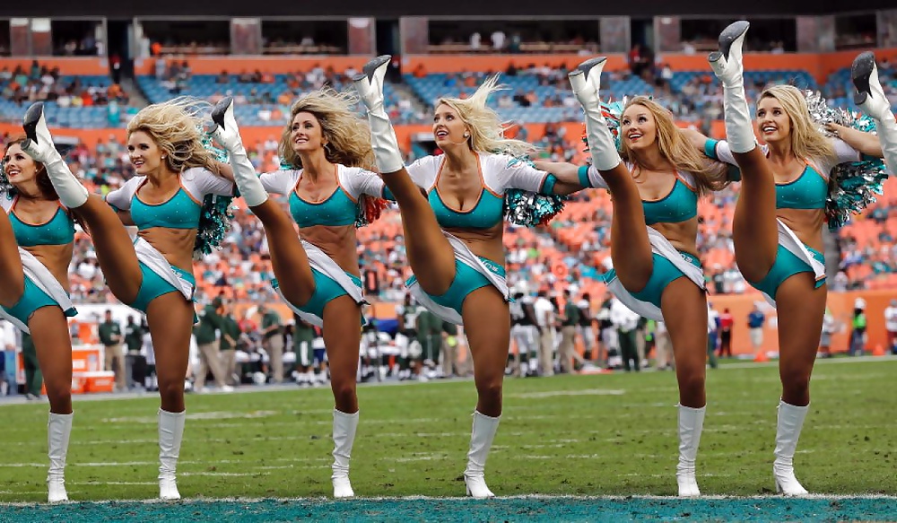NFL Cheerleaders - pantyhose and camel toes (Non Nude) #30693378