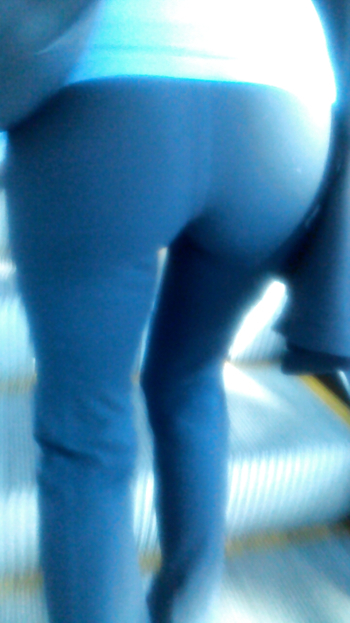 More voyeur pics on the train #37677350