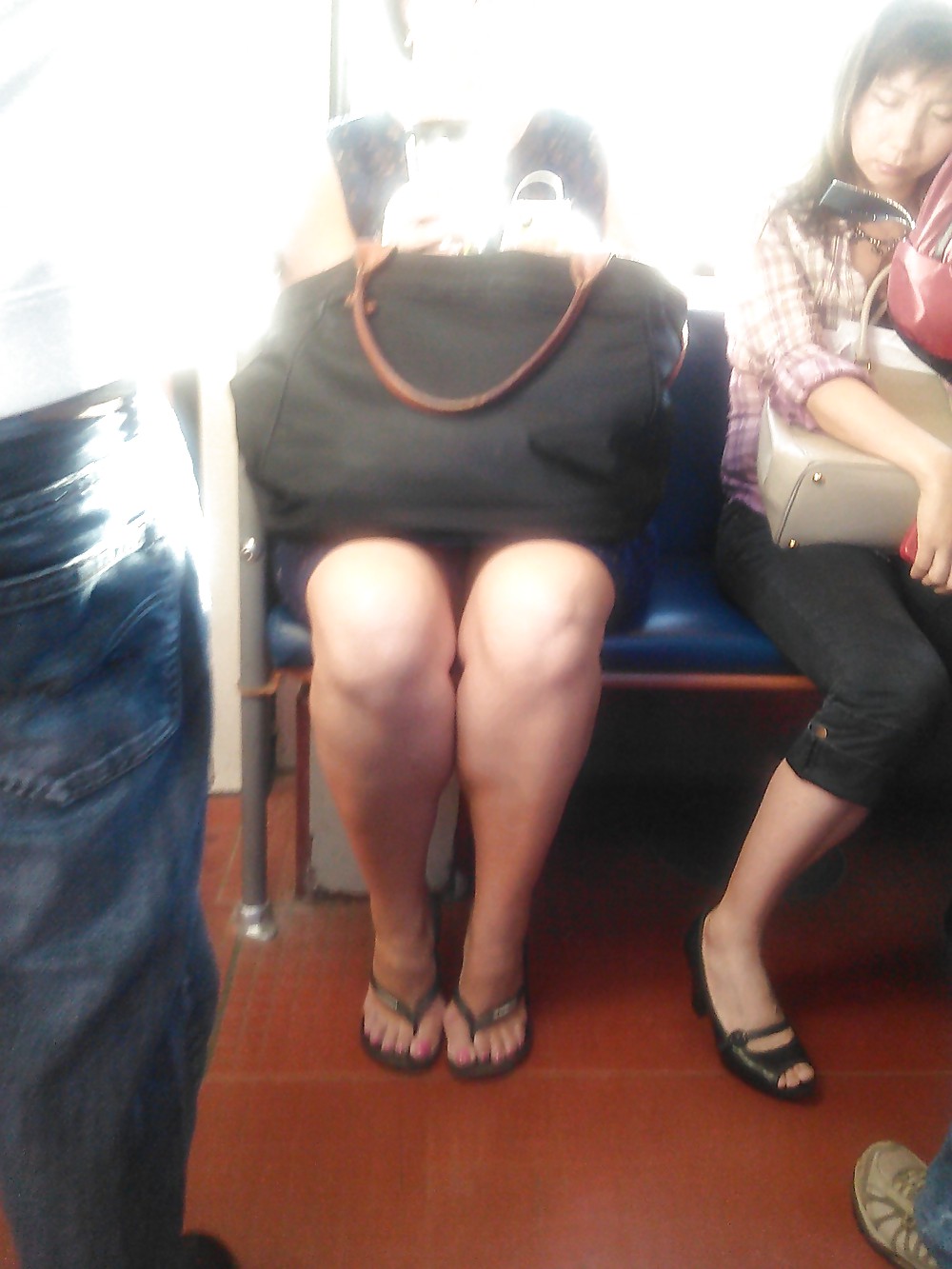 More voyeur pics on the train #37677366