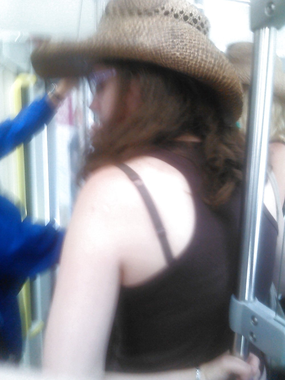 More voyeur pics on the train #37677434