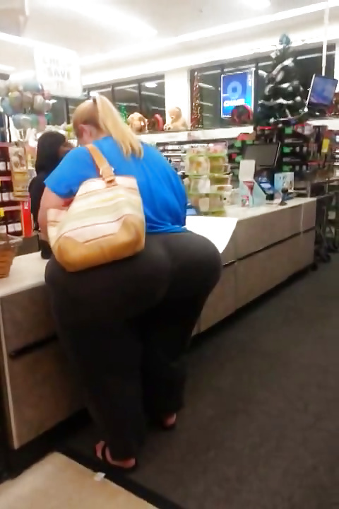 Huge mature butt #31304037