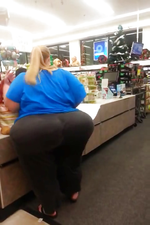 Huge mature butt #31304043