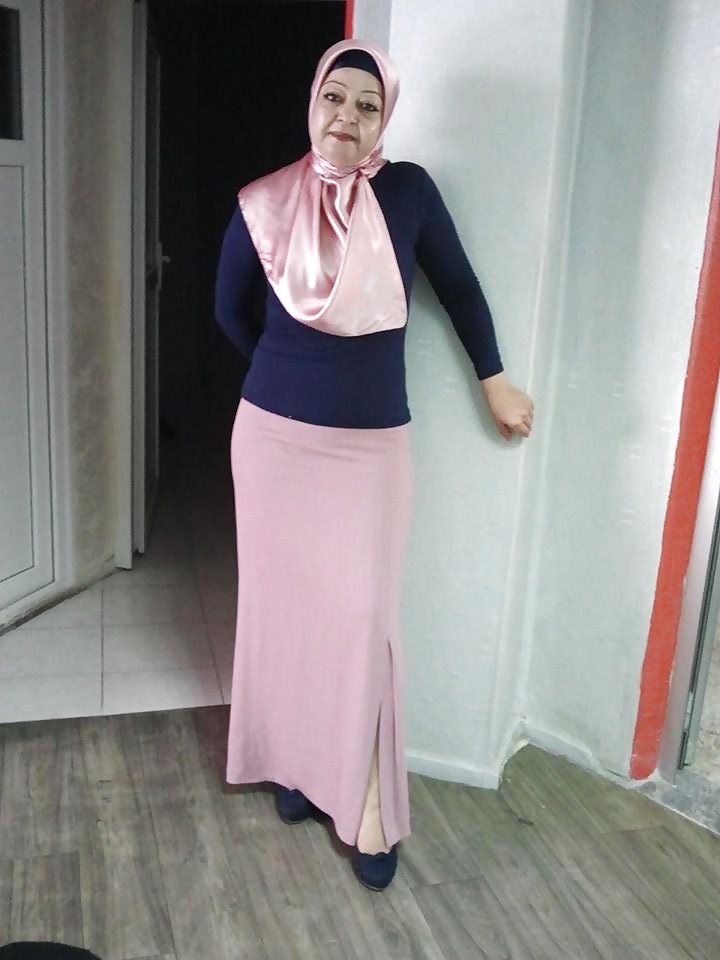 Türkischen Turban-Hijab Zum Ersten Mal Die Neue Schnittstelle #34361472