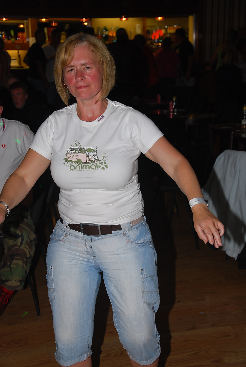Milfs británico en el pub
 #40131707