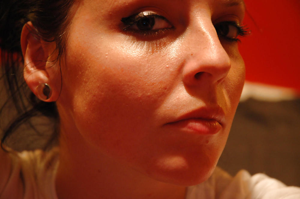 Schlank und tattoowiert
 #37092896