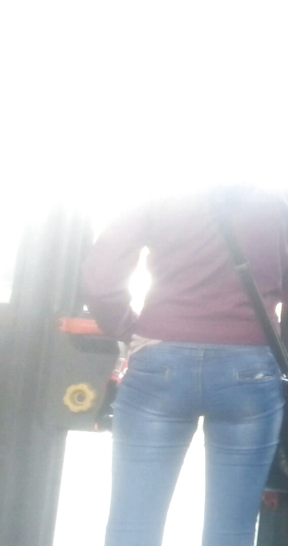 Spy ass gipsy in bus romanian #25588612