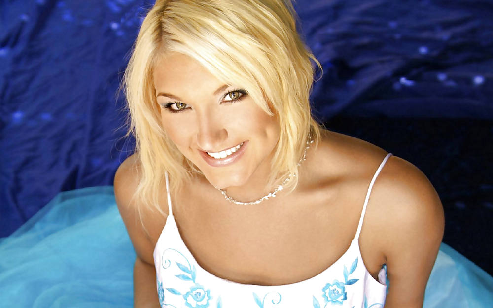 Brooke Hogan
 #37149592