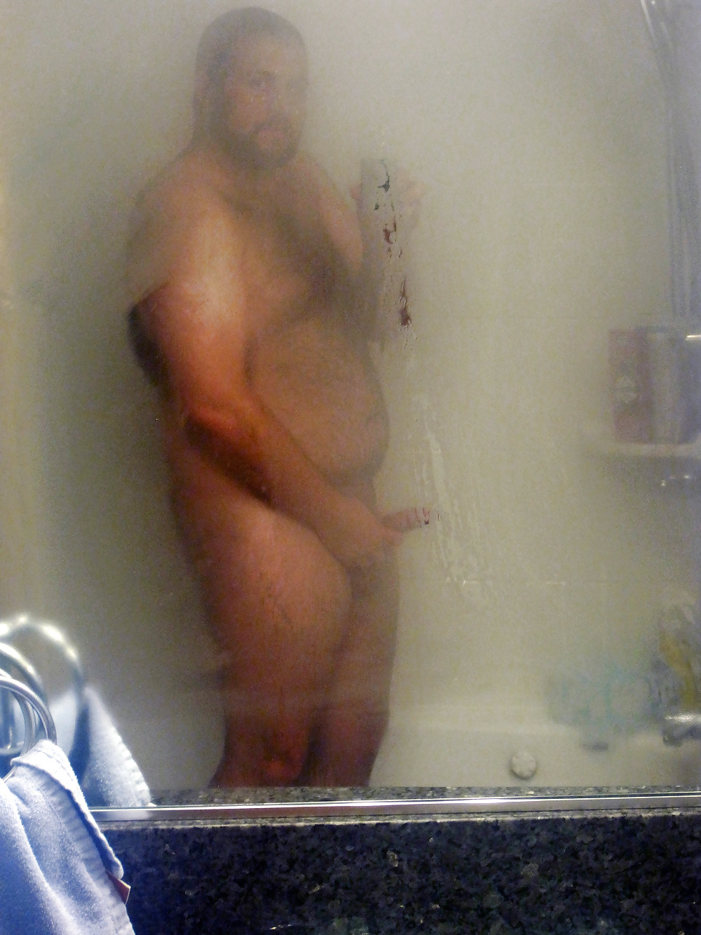 誰が私と一緒にシャワーを浴びたいですか？
 #26766729