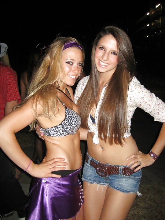 Sexy U of A college sorority sluts, which would you fuck? #32787343