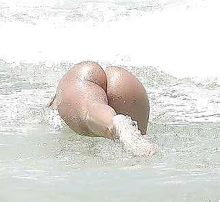 Big thick creamy asses in public #23447183