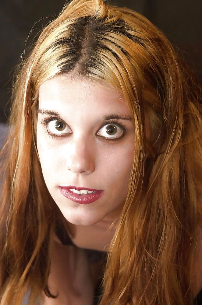 Exposed hoe
 #35878744