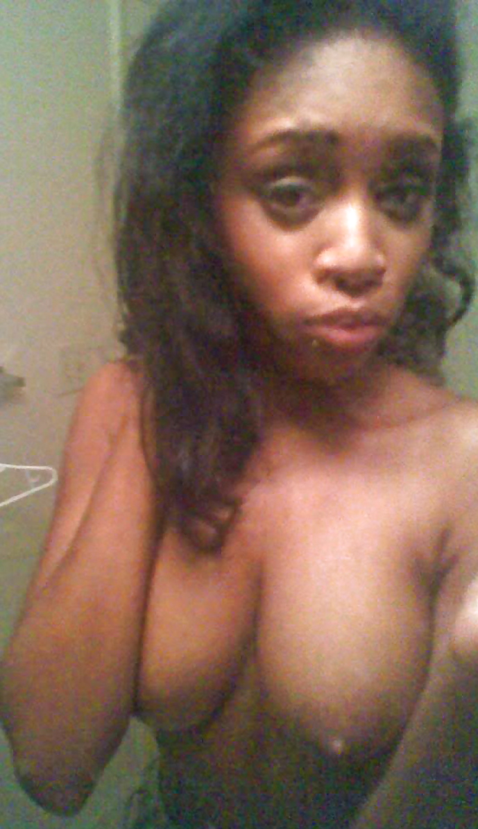 Ayudándome a correrme
 #22999215