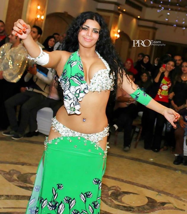 Shams, Danser Egyptien Aux Gros Seins #39339954