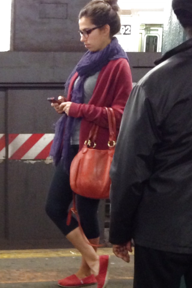 Random subway sluts
 #36134406
