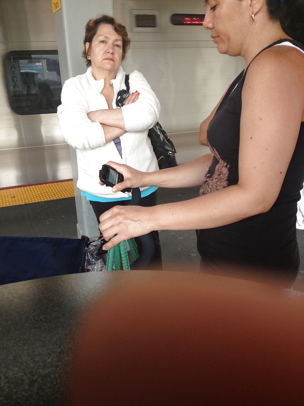 Random subway sluts
 #36134415