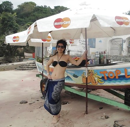 FB Creepin: Sara (Persian) #35980043