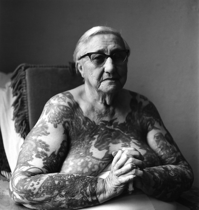 Grab a granny 96 #26036302