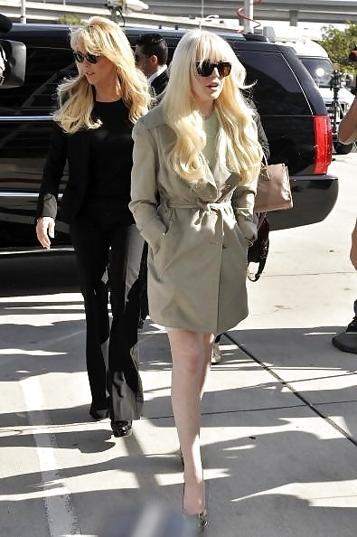 Lindsay&dina lohan
 #39012953