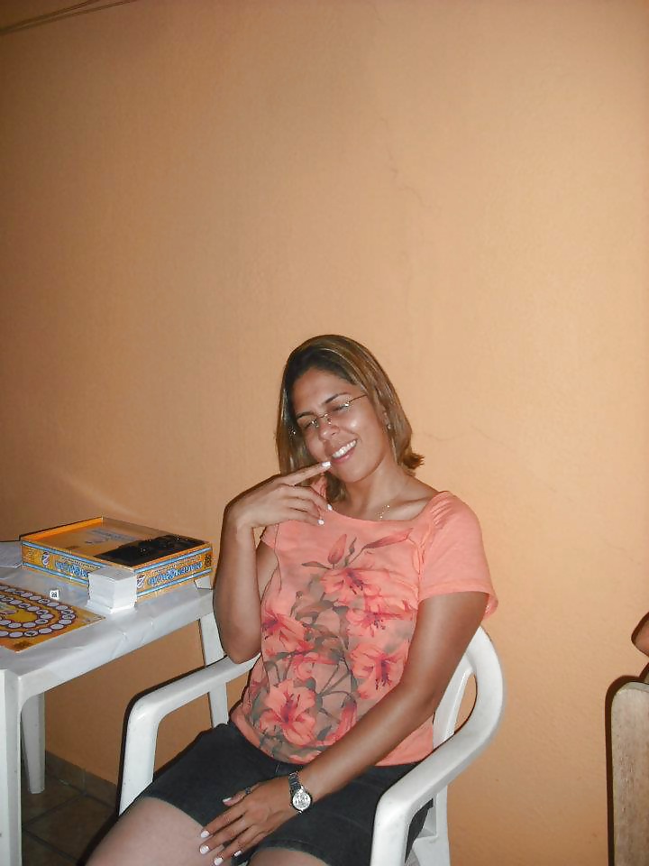 Prima manda foto da teta
 #27285976