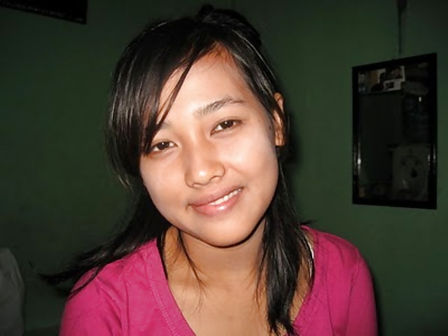 Awek 106
 #24412175