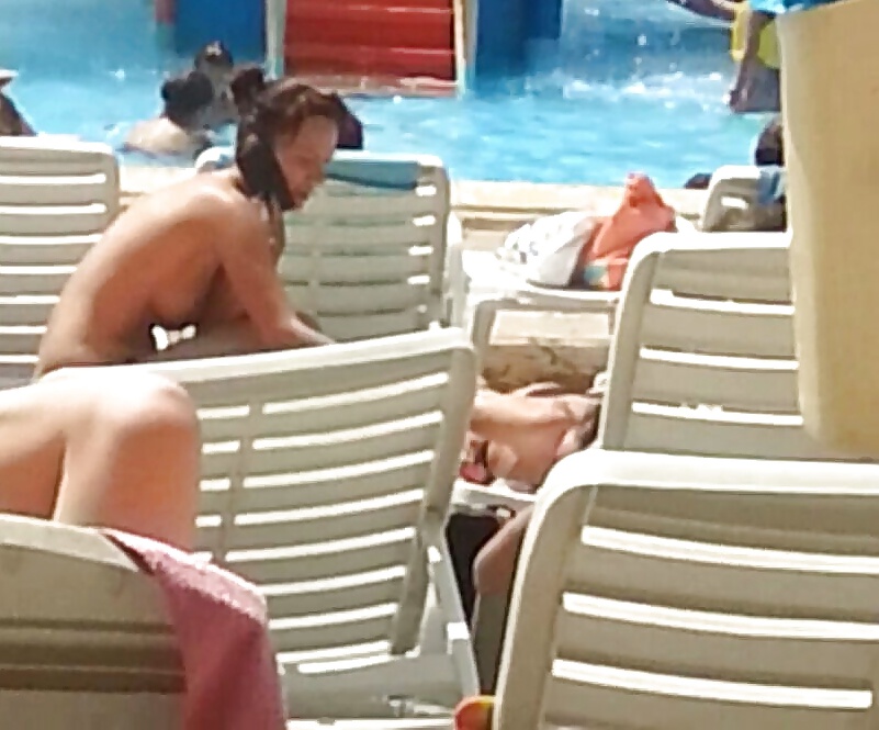 Spion Sexy Teens Topless Pool Rumänisch #29801469