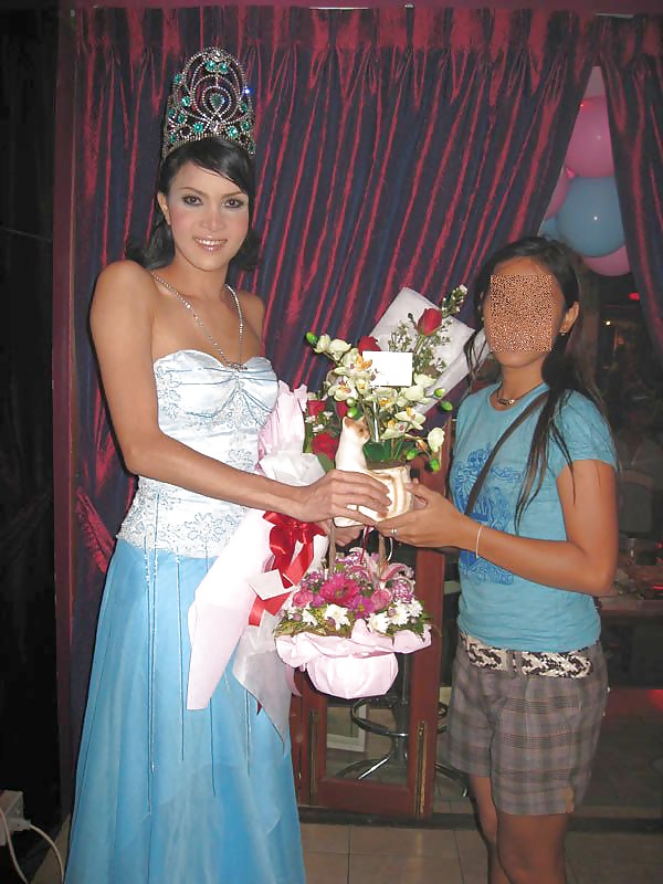 Ladyboy Alice De Pattaya #28575667