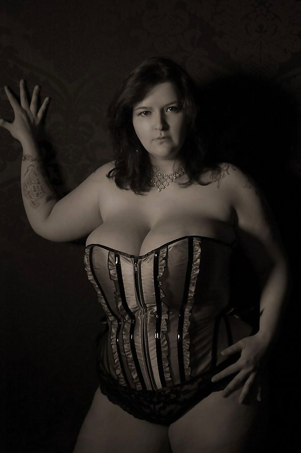 Kurvigen Schönheiten 75 #26814989