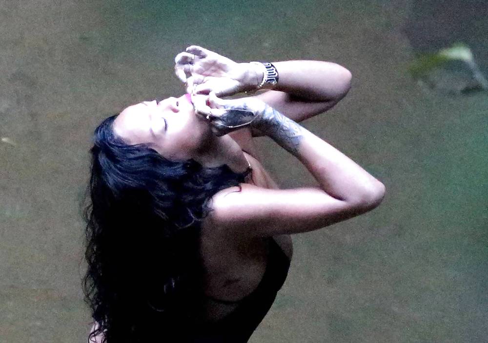 Candids Rihanna Maillot De Bain à Rio De Janeiro #24214183