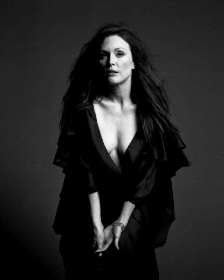 Amazing Julianne Moore #31087452