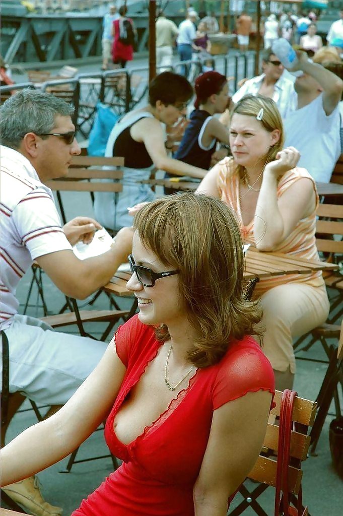 Todos los braless 30.
 #24540475