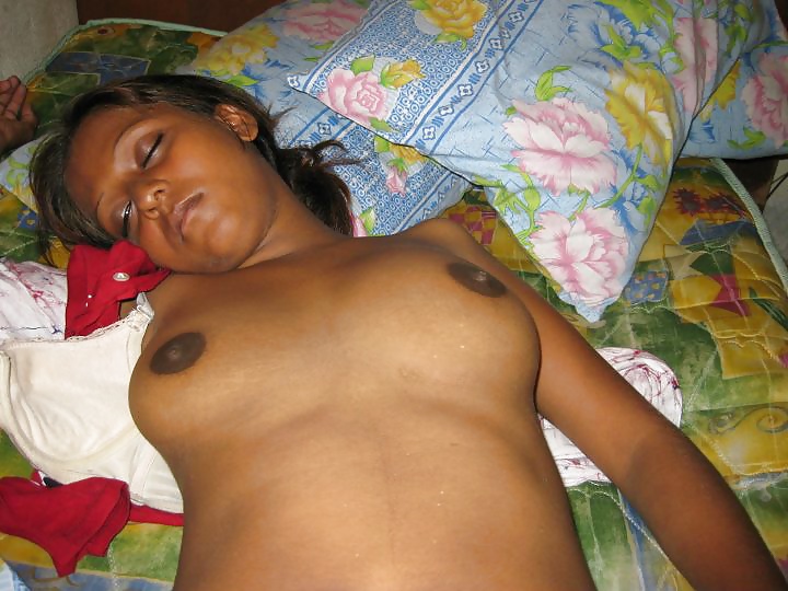 Jeunes Poussins Nus Asiatiques De Photo Privée 44 (maldivian) #39480265