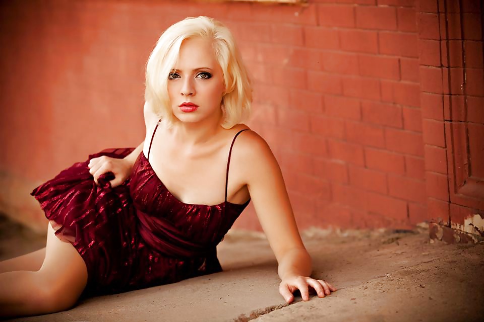 Madilyn Bailey singer #39366186