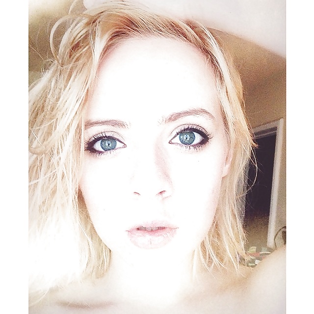 Madilyn Bailey singer #39366206