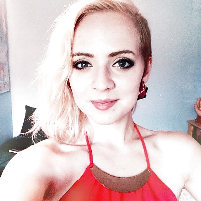 Madilyn Bailey singer #39366211