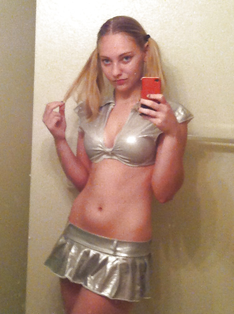 Muy sexy rubia amateur
 #35385529